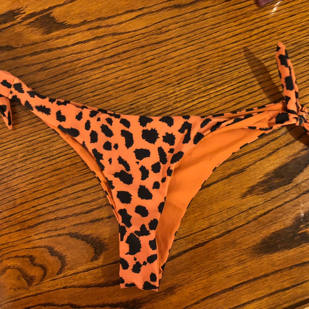 Romwe Cheeky Bikini